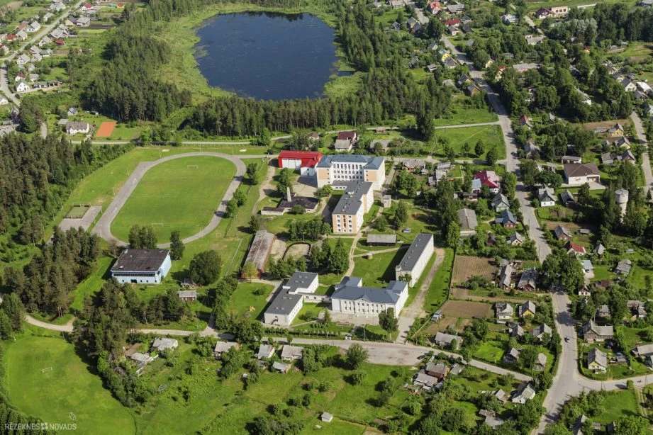 MG_1747-2808-x-1872-scaled-921x654